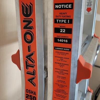 Lot 297: Little Giant Ladder 