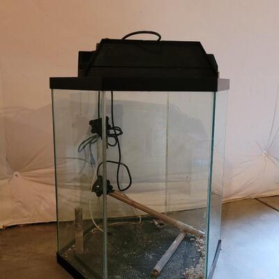 Lot 309: Large Hexagon Fish Tank