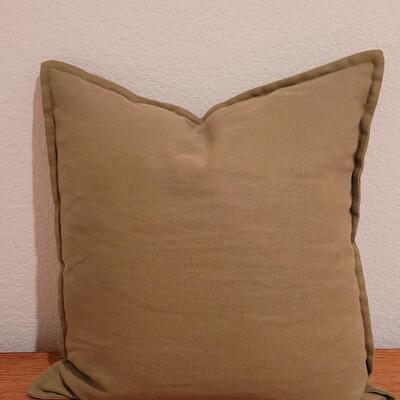 Lot 319: Crate & Barrel 20" Sage Pillow 
