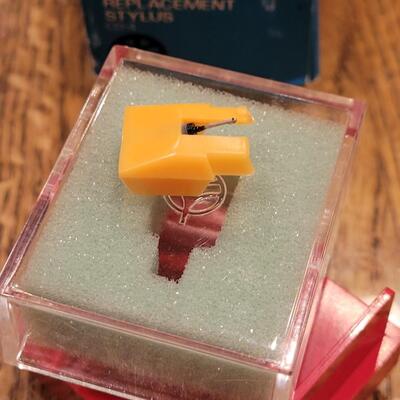 Lot 332: Vintage Vinyl Record and Accessories 