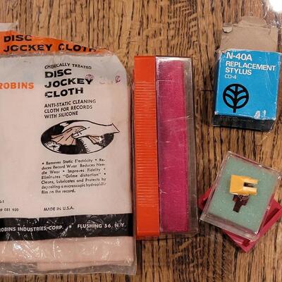 Lot 332: Vintage Vinyl Record and Accessories 