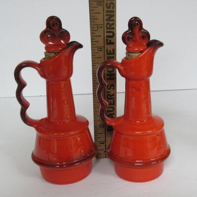 Vintage Metlox Poppytrail Red Rooster Pattern Oil and Vinegar Bottles (Orange and Brown Coloring)