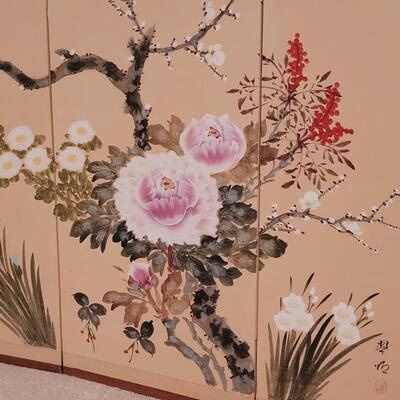 Lot 357: 4 Panel Screen Depicting Hibiscus and Bird by HOGETSU NAKANISHI with Original Paperwork & screen Clips