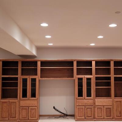 Lot 359: Woodley's 18'6" Large Oak Wall Unit