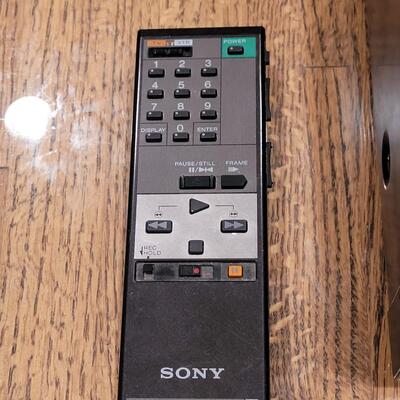 Lot 361: Sony Betamax with Remote 