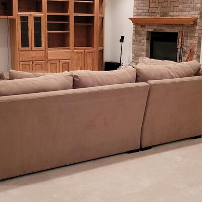 Lot 363: Crate & Barrel Couch (2 pieces)