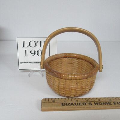 Bath and Body Sturdy Little Basket