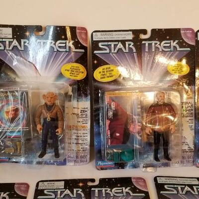 Lot #54  Star Trek Playmates Action Figures, 1996 - 7 pieces