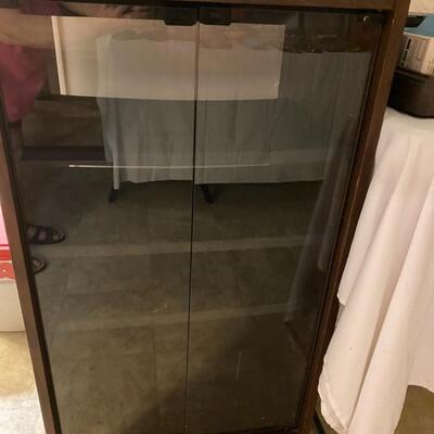 Gusdorf Stereo cabinet with glass doors 