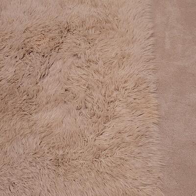 Lot 373: Flokati Rug from Greece