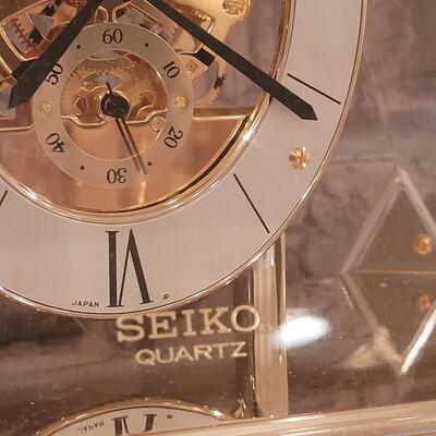 Lot 376: Seiko Pyramid Clock 