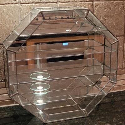 Lot 381: Glass Octagon Case with Extra Mirror