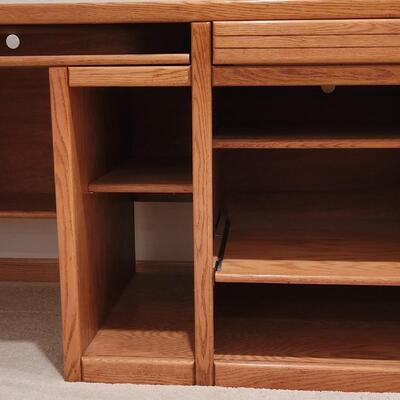 Lot 384: Oak Desk