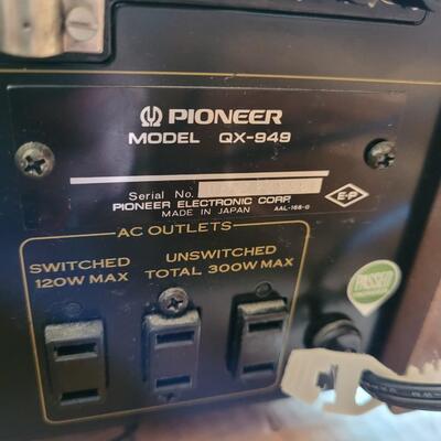 Lot 394: Pioneer 4 Channel Stereo Receiver QX-949 with Manual and Original Box