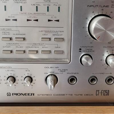 Lot 398: Pioneer CT-F1250 Cassette Player with Manual and Box