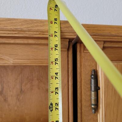 Lot 400: 2 piece Oak Locking Drop Shelf and Cabinet 