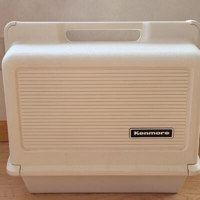 Lot 411: Kenmore Ultra Stitch 12 Sewing Machine 