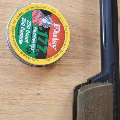 Lot 413: Gamo 1250 FPS Air Rifle .177 Pellet Gun