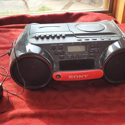 Lot 418: Sony Sport Radio