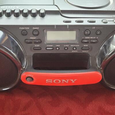 Lot 418: Sony Sport Radio
