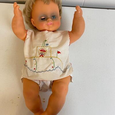 Clodrey baby doll made in France, vintage 22â€
