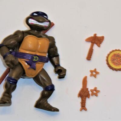 Vintage TMNT Playmate Toys 1991 Storage Shell Donatello Action Figure