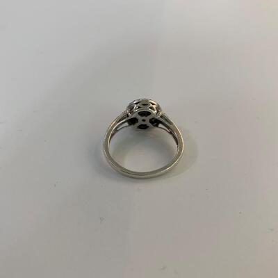 Allure Gems Sterling Silver and Diamond Chip Ring Size 6