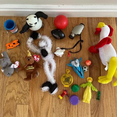 #160 Assorted Toy Collection Lot of 21