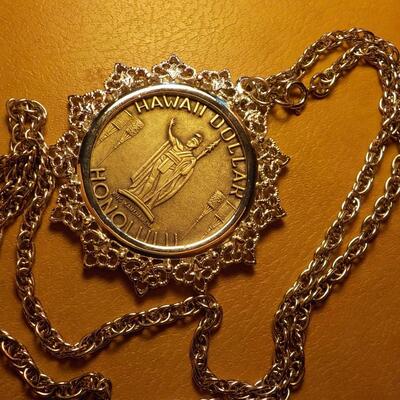 Hawaii Dollar chain.