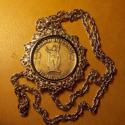 Hawaii Dollar chain.
