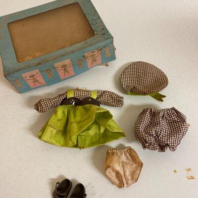 Lot of vintage Vogue doll single OUTFIT