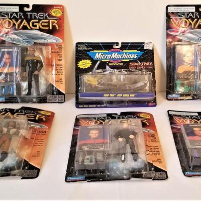 Lot #69  Star Trek Voyager Action Figures - 1995 Galoob