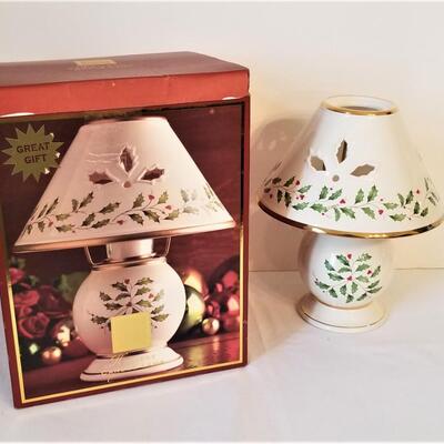 Lot #79  LENOX Holiday Candle Lamp - new in box