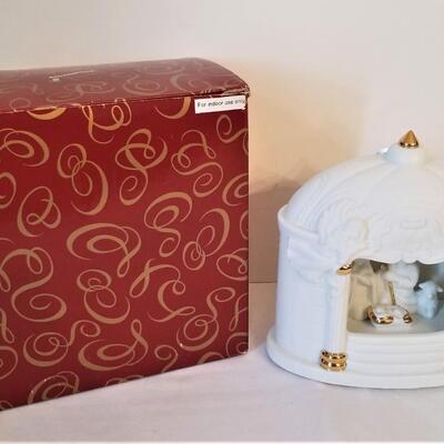 Lot #80  San Francisco Music Box Company - Christmas Nativity
