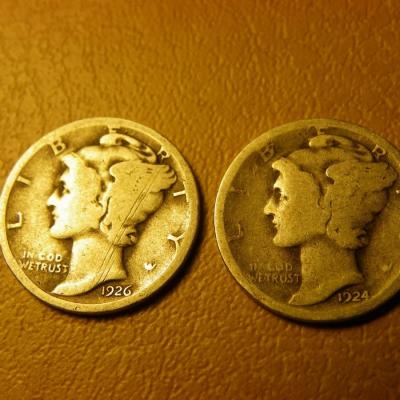 2- 1924 and 1926 Mercury silver dimes.