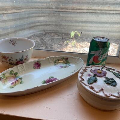 #215 Vintage Decorative Floral Ceramic Dishware Lot of 3