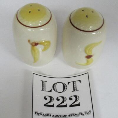 Vintage Pottery Salt and Pepper Set, Unmarked