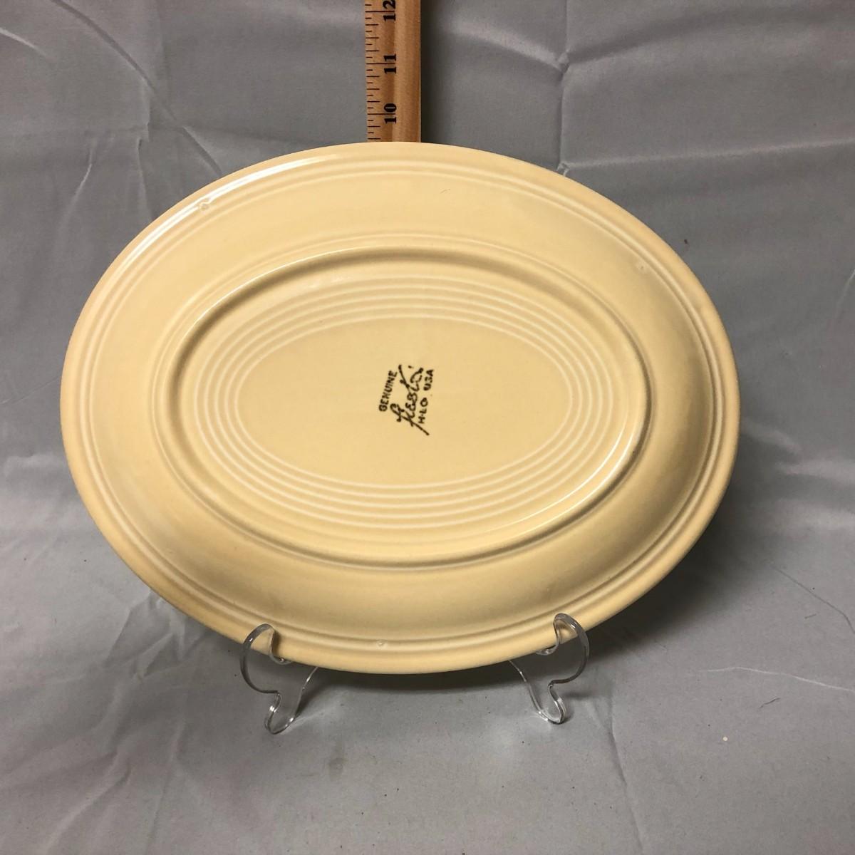 Lot 16 Vintage Fiestaware Oval Platter