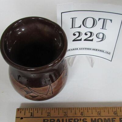 Native American Pottery, Oismdunts (or similar) SP RC SD For Sioux Pottery Rapid City South Dakota