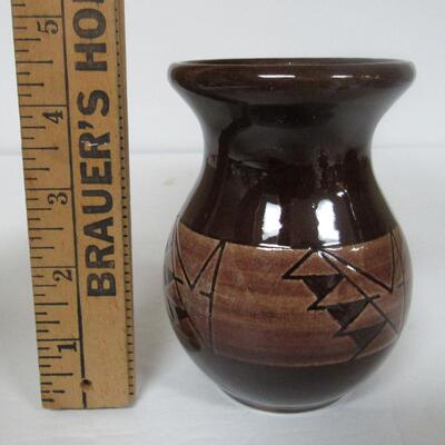 Native American Pottery, Oismdunts (or similar) SP RC SD For Sioux Pottery Rapid City South Dakota