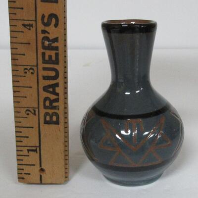 Native American Pottery Vase, Signed Swift Eagle, SP RD SD