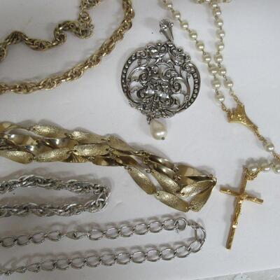 Lot of Older Costume Jewelry Necklaces and Bracelets, Chunky