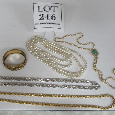 Lot of Costume Jewelry Fake Pearls, Avon Slider Chain, Necklaces, Lisner Bracelet