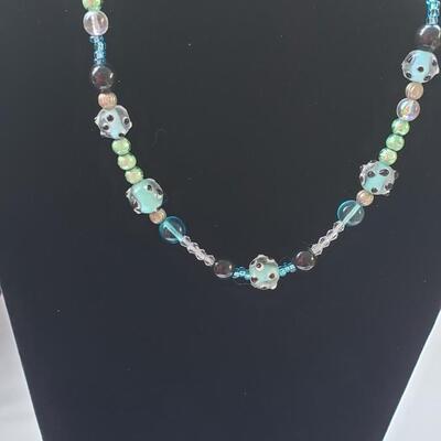 3 costume vintage necklaces