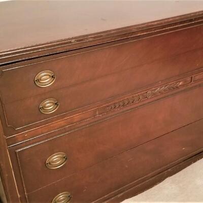 Lot #98  Vintage Thomasville Dresser
