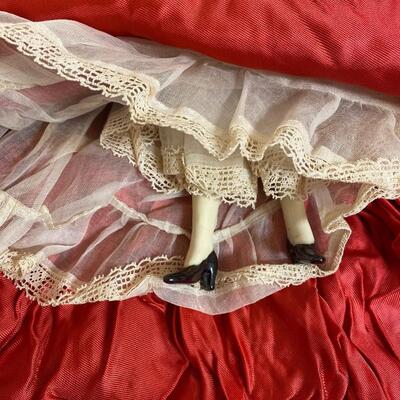 Vintage porcelain Spanish SeÃ±orita doll