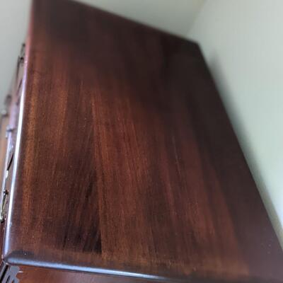 Kling Mahogony chest