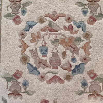 Entry or hallway rug, great shape and colors! 2