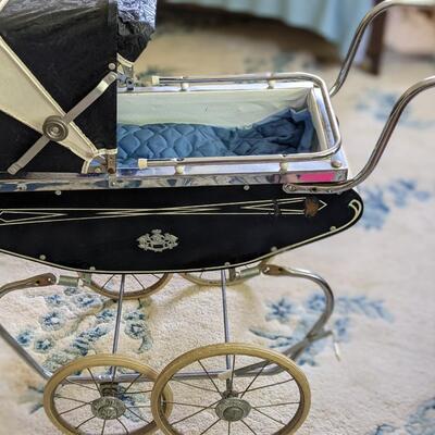 Vintage English Pram, great condition