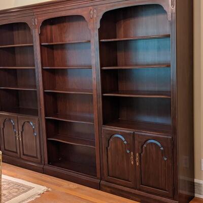 Mahogony bookcases, beautiful